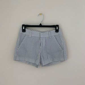Cute Uniqlo blue stripe shorts for summer